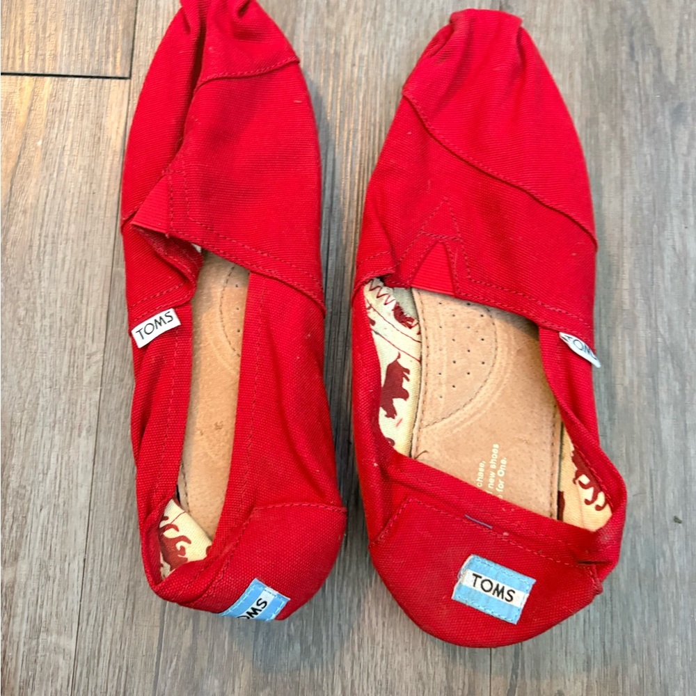 TOMS Vibrant Red Casual Slip-Ons